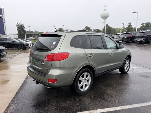 Used 2009 Hyundai Santa Fe Limited FWD image 4