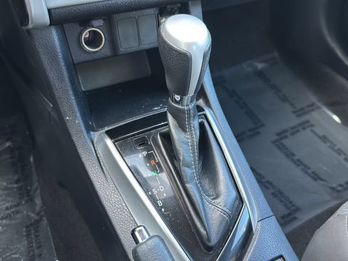 Used 2018 Toyota Corolla LE FWD image 21