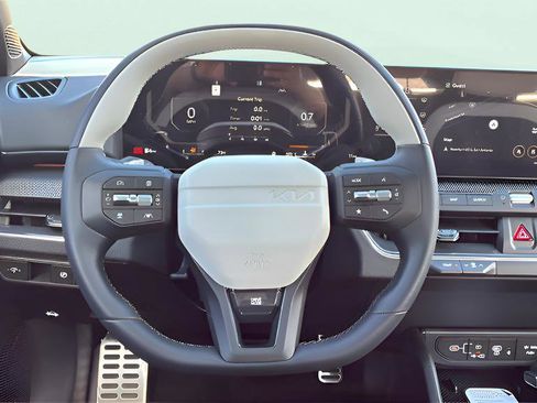 New 2025 Kia K4 GT-Line Turbo image 23