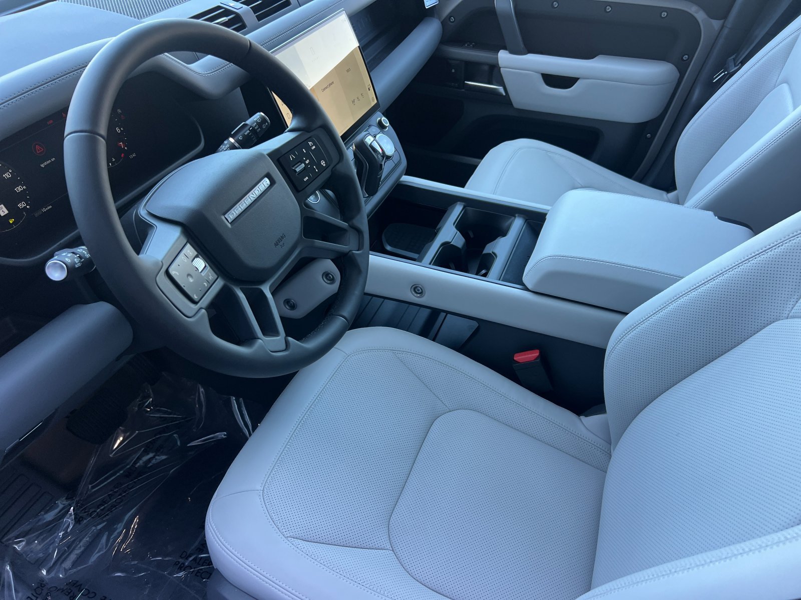 New 2026 Land Rover Defender 110 X-Dynamic SE AWD/4WD image 10