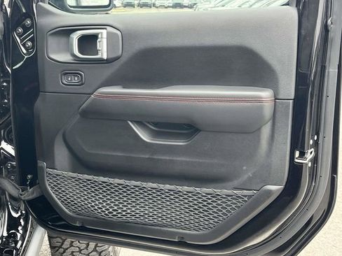 Used 2024 Jeep Wrangler Unlimited Rubicon image 25