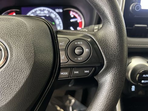 Used 2023 Toyota RAV4 XLE w/ Convenience Package FWD image 32