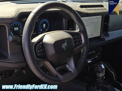 Certified 2025 Ford Bronco Badlands AWD/4WD image 16