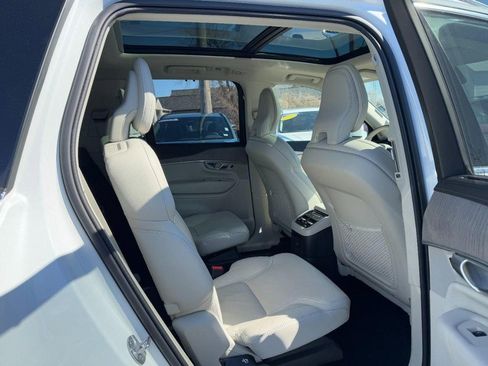 Certified 2024 Volvo XC90 T8 Ultimate w/ Protection Package Premier image 11