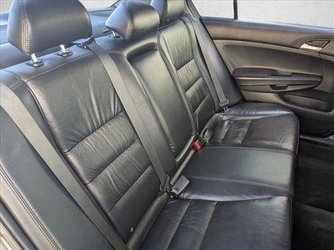 Used 2011 Honda Accord SE image 17