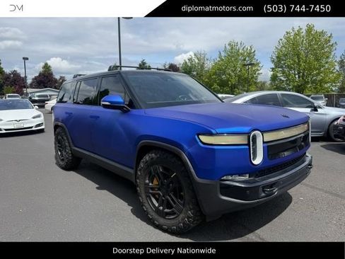Used 2022 Rivian R1S Launch Edition AWD/4WD image 1