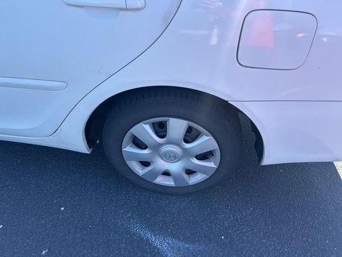 Used 2006 Toyota Camry LE image 16