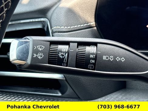 Used 2025 Chevrolet Traverse LT w/ LPO, Floor Liner Package AWD/4WD image 11