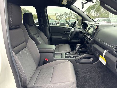 New 2026 Nissan Frontier SV w/ Tow Package RWD image 12