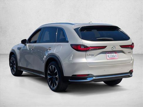 Used 2024 MAZDA CX-90 Plug-In Hybrid w/ Premium Pkg image 7