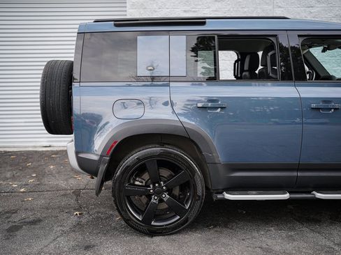Used 2022 Land Rover Defender 110 SE image 14