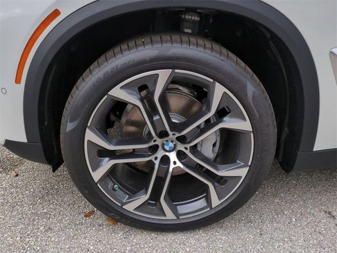 New 2026 BMW X5 xDrive40i image 10