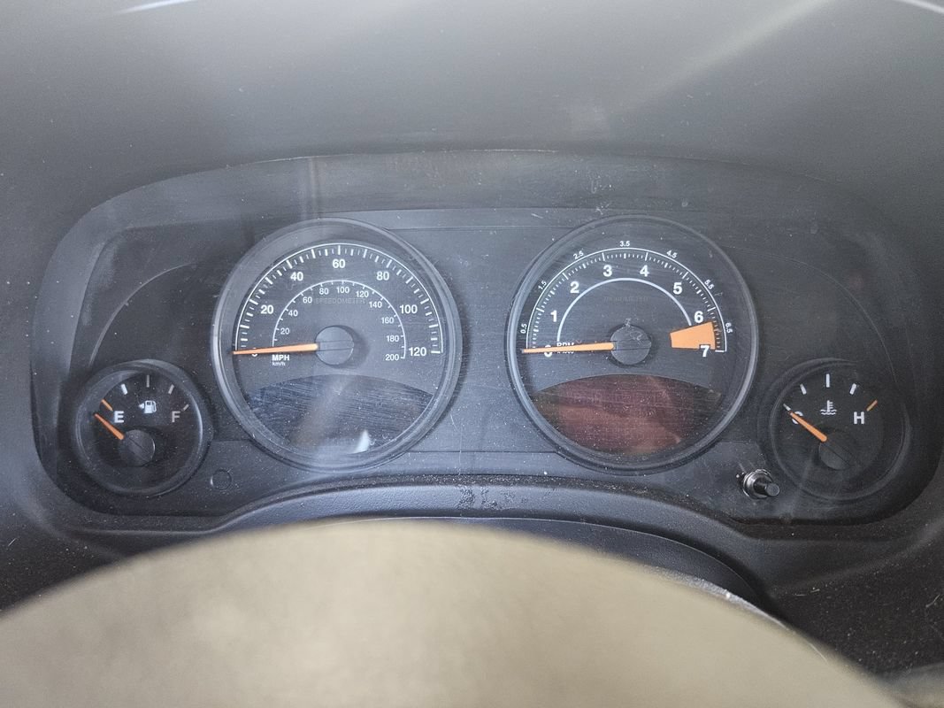 Used 2015 Jeep Patriot High Altitude FWD image 15