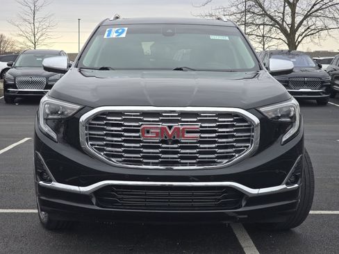 Used 2019 GMC Terrain Denali w/ Advanced Safety Package image 15