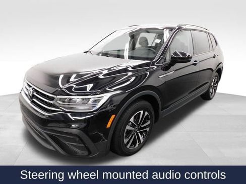 Used 2024 Volkswagen Tiguan S image 4