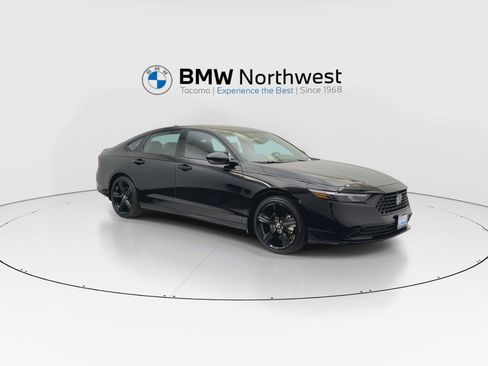 Used 2024 Honda Accord Sport image 6