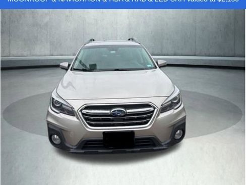 Used 2019 Subaru Outback 2.5i Limited AWD/4WD image 3