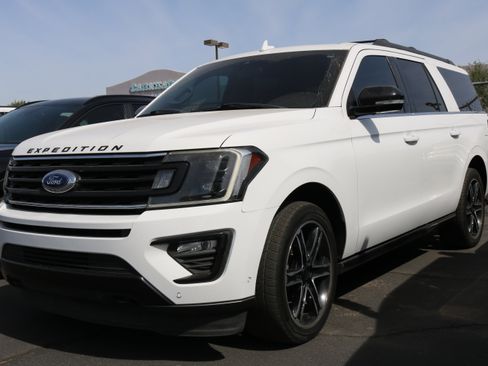 Used 2019 Ford Expedition Max Limited w/ Equipment Group 303A image 2