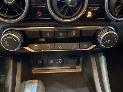 Used 2025 Nissan Sentra SV image 22