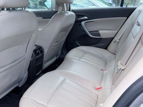 Used 2017 Buick Regal Sport Touring FWD image 7