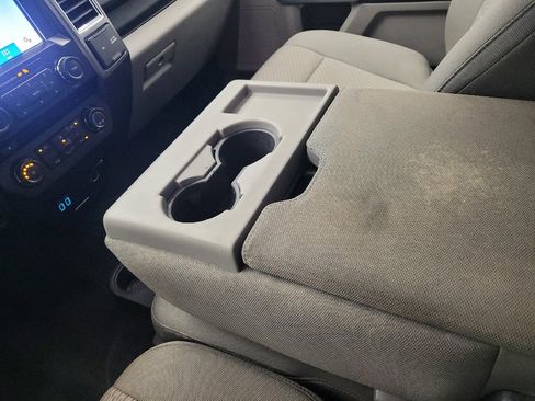 Used 2016 Ford F150 XLT w/ Equipment Group 302A Luxury AWD/4WD image 26
