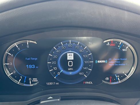 Used 2019 Cadillac Escalade ESV Luxury AWD/4WD image 14
