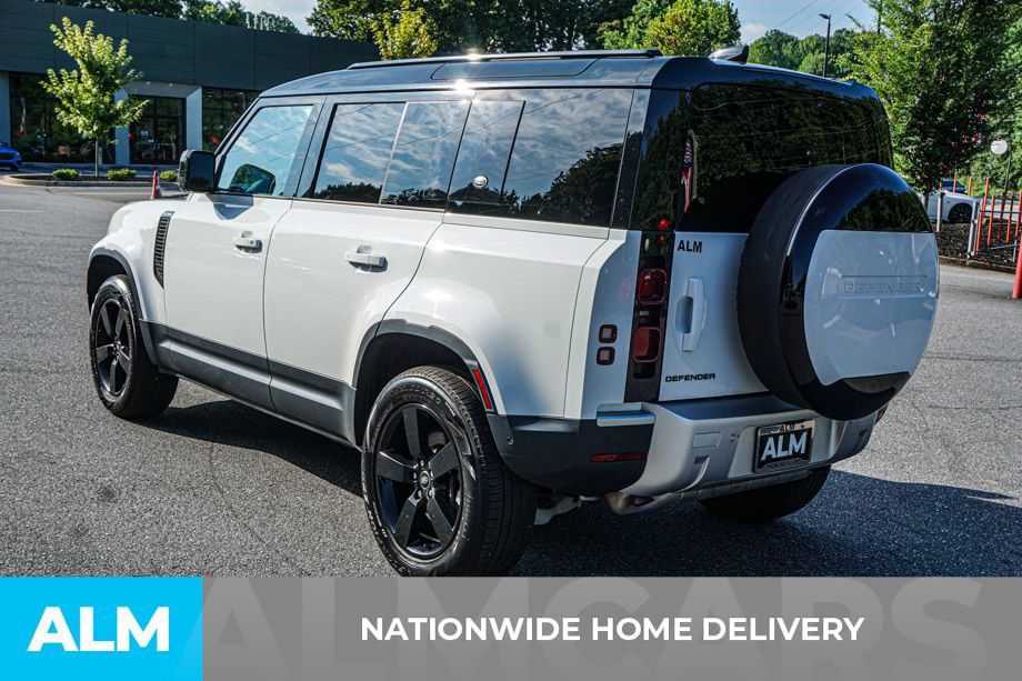 Used 2024 Land Rover Defender 110 S AWD/4WD image 4