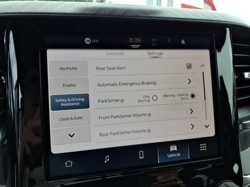 New 2026 RAM 1500 Express AWD/4WD image 7