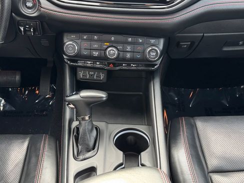 Used 2024 Dodge Durango GT image 24
