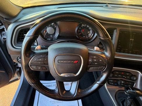 Used 2022 Dodge Challenger R/T image 17