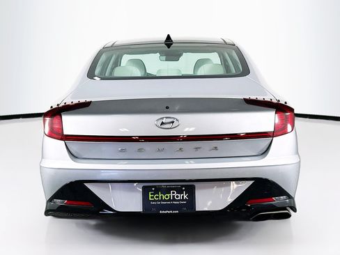 Used 2023 Hyundai Sonata SEL w/ Convenience Package FWD image 7