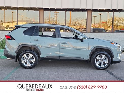 Used 2021 Toyota RAV4 XLE w/ Convenience Package FWD image 7