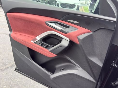 New 2026 Audi SQ5 Prestige AWD/4WD image 19