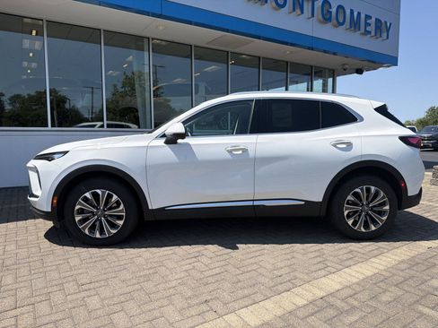 Used 2024 Buick Envision Preferred AWD/4WD image 2