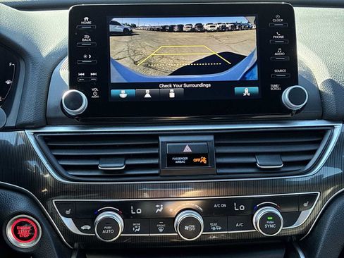 Used 2018 Honda Accord Sport image 23