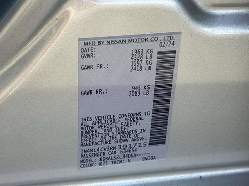Used 2024 Nissan Altima 2.5 SR FWD image 11