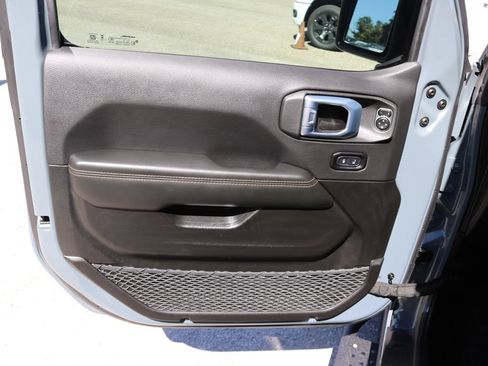 Used 2026 Jeep Wrangler Unlimited Sahara w/ Safety Group AWD/4WD image 10