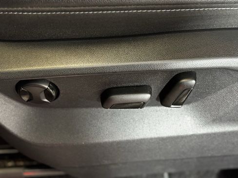 Used 2020 Volkswagen Atlas SE w/ Panoramic Sunroof Package image 14