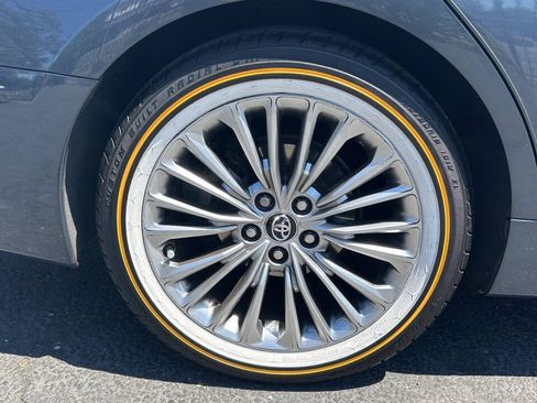 Used 2019 Toyota Avalon Limited w/ Advanced Safety Package FWD image 31