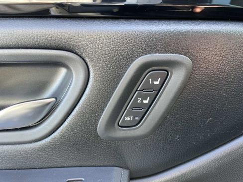 Used 2023 Honda Pilot EX-L image 19