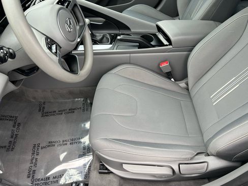 Used 2023 Hyundai Elantra SEL image 32