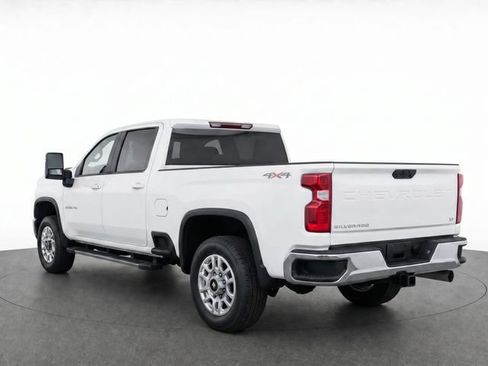 Used 2025 Chevrolet Silverado 2500 LT w/ Convenience Package AWD/4WD image 7