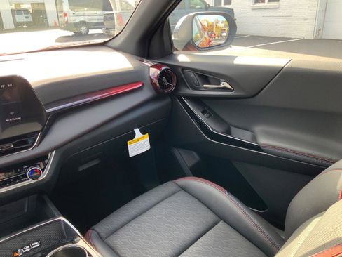 New 2026 Chevrolet Equinox RS w/ Convenience Package III image 15