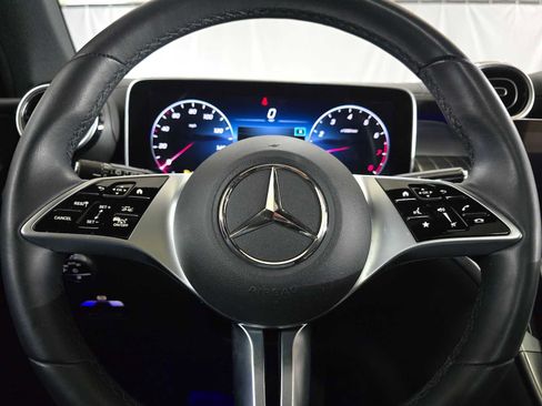 Used 2024 Mercedes-Benz GLC 300 image 26