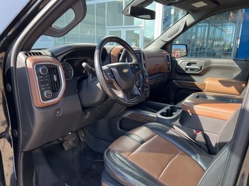 Used 2019 Chevrolet Silverado 1500 High Country image 14