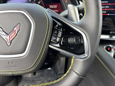 Used 2022 Chevrolet Corvette Stingray Premium Cpe w/ Z51 Performance Package RWD image 16