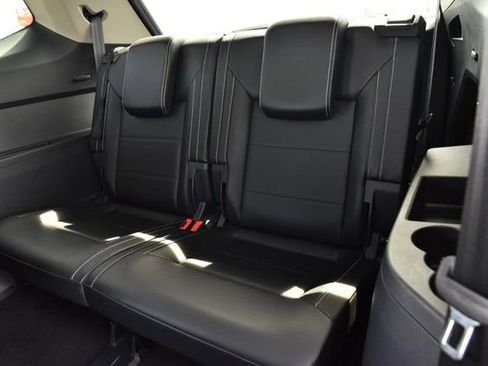 Used 2023 Volkswagen Atlas SE w/ Panoramic Sunroof Package image 25