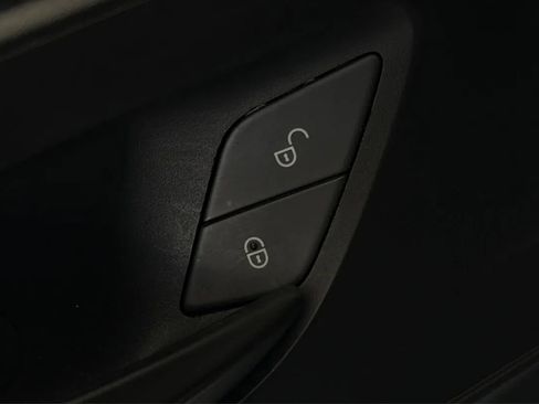 Used 2021 Mercedes-Benz Sprinter 2500 image 28