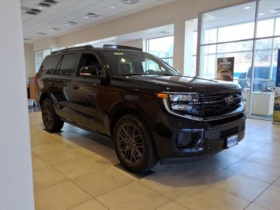 New 2025 Ford Expedition Platinum w/ Stealth Performance Package