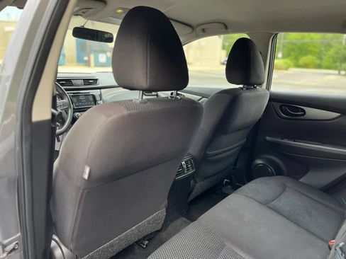 Used 2019 Nissan Rogue Sport S w/ Appearance Package AWD/4WD image 14